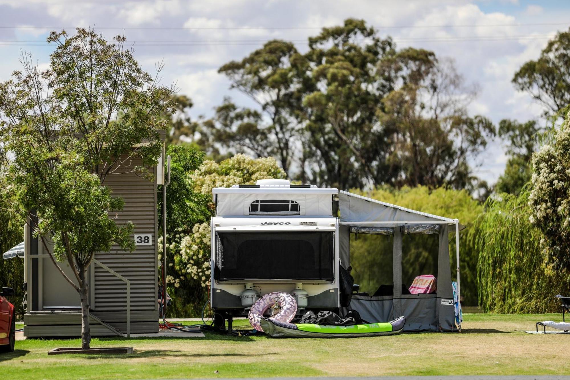 Discovery Parks - Moama Waters ภายนอก รูปภาพ