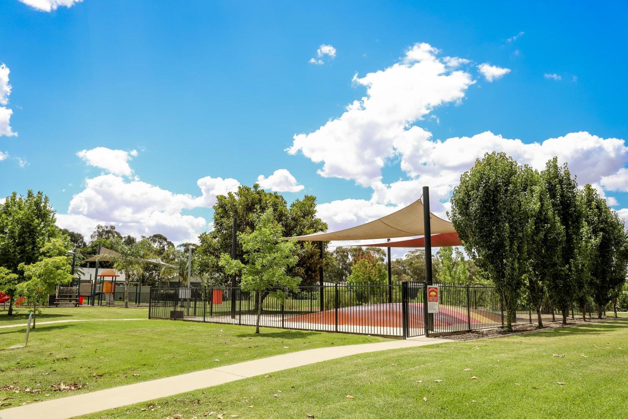 Discovery Parks - Moama Waters ภายนอก รูปภาพ